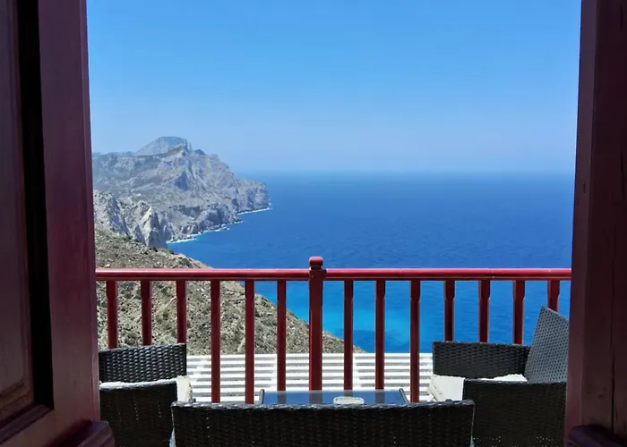 بيت ضيافة Anemos Karpathos 3*
